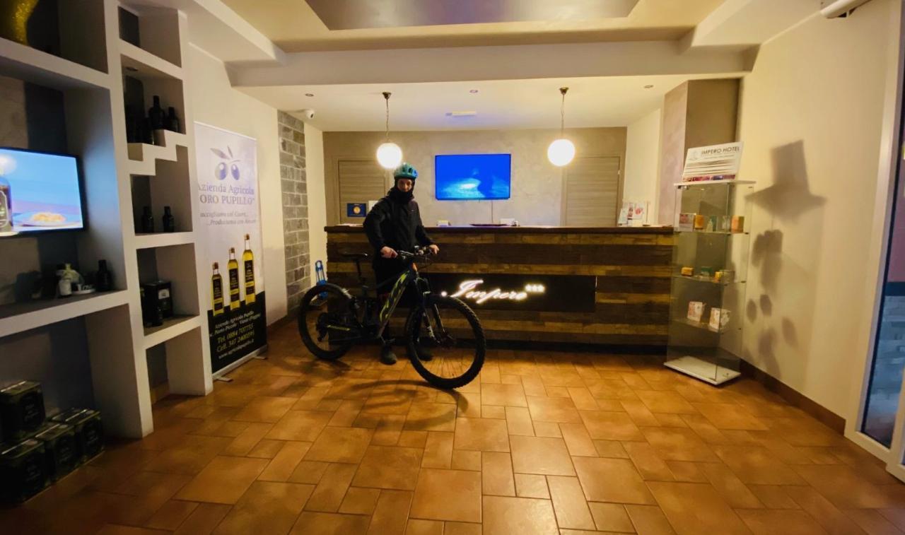 Impero Beauty & - Bike 3*