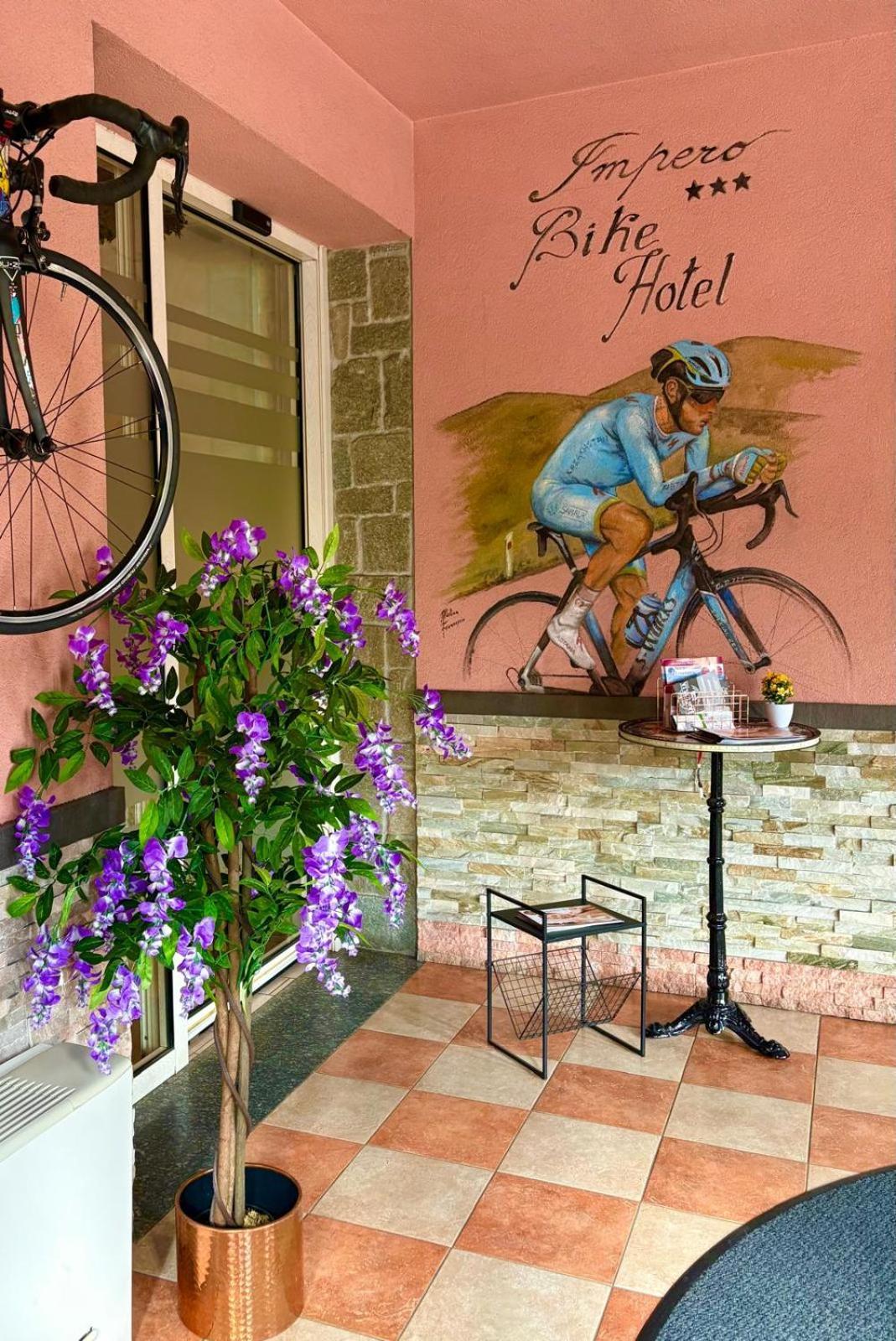 Impero Beauty & - Bike Hotel Cantello